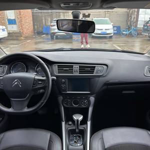 Peu utilisé Offre Spéciale <span class=keywords><strong>Citroen</strong></span> C3-XR petit SUV 5 portes 5 sièges automatique Turbo moteur gauche cuir foncé intérieur toit ouvrant - Product Image 4