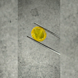 Saphir Jaune Naturel de Bangkok 5,79 Ct, Coupe Ovale, Pierre Précieuse Dorée pour Bague, Pendentif, Fabrication de Bijoux Fins - Product Image 1