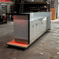 Comptoir de bar de restaurant de sushi en marbre haut de gamme à LED, prix d'usine, mobilier d'hôtel contemporain