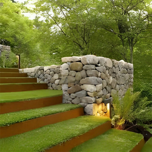 Bordure de pelouse rectangulaire en acier Corten de 6 pouces (20 mm de diamètre), sans dents, finition texturée effet patine de rouille, style jardin naturel, installation facile - Product Image 1
