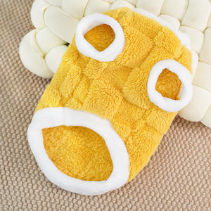 Vêtements d'hiver pour animaux de compagnie <span class=keywords><strong>en</strong></span> polyester coloré, vêtements pour chiens <span class=keywords><strong>en</strong></span> peluche, vêtements pour animaux de compagnie doublés de polaire, vêtements <span class=keywords><strong>en</strong></span> flanelle, gilet chaud <span class=keywords><strong>en</strong></span> polaire pour chiens - Product Image 4