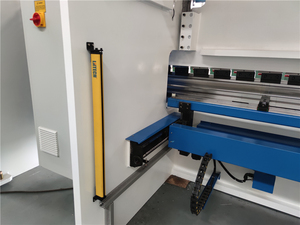 2025 CHZOM Proveedor de fibra de carbono Quick-Clamp 500T CNC Press Brake DA53T 3/4-Axis Herramientas no conductoras