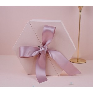 Caja de Regalo de Papel con Forma Especial Personalizada para Flores, Perfumes, Cosméticos y Productos para el Cuidado de la Piel, con Cinta de Seda - Product Image 2