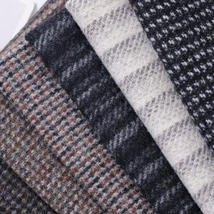 Unisex Fancy len suiting vải trung bình trọng lượng 500-530 sợi gam/mét nhuộm <span class=keywords><strong>100</strong></span>% len dệt ẩm thấm thoáng khí ăn mặc chàng trai - Product Image 3