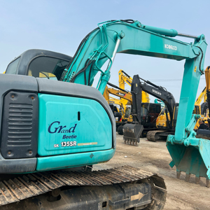 Excavadora Kobelco SK135SR Usada de 13 Toneladas con Cola Corta - Product Image 1