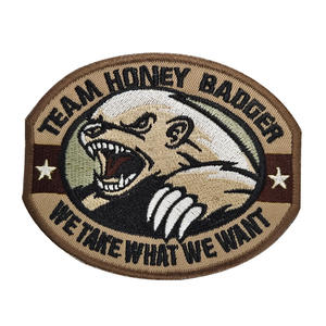 Parche Bordado del Equipo Honey Badger: Nos Tomamos Lo Que Queremos - Product Image 4