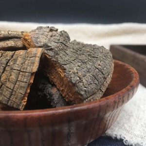 Vente de gros Sang Huang Champignons sauvages Phellinus Linteus et Phellinus Igniarius séchés en vrac Épices et herbes - Product Image 3
