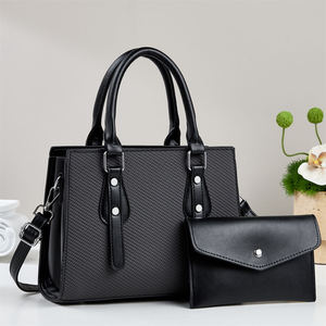 กระเป๋าสะพายไหล่ผู้หญิงหนัง PU คุณภาพสูงรุ่นใหม่ล่าสุด แฟชั่นทันสมัย กระเป๋าถือหรูหราสำหรับผู้หญิง - Product Image 3