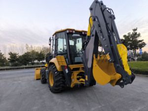 รถ<span class=keywords><strong>แบค</strong></span><span class=keywords><strong>โฮ</strong></span>ขนาด<span class=keywords><strong>เล็ก</strong></span> XC870K เดอร์ตัก4x4พร้อมอะไหล่ - Product Image 5