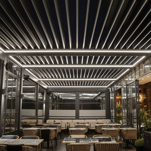 Pergola bioclimatique personnalisée avec persiennes étanches pour espaces extérieurs élégants - Product Image 1