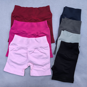 <span class=keywords><strong>Shorts</strong></span> de sport sans couture à effet froncé, très extensibles et durables, pour le yoga et la course à pied – Grande Vente - Product Image 4