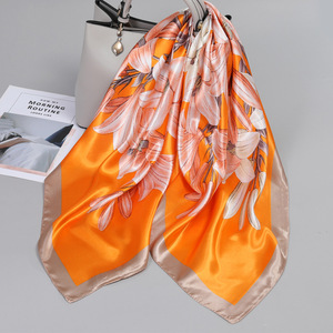 Grand <span class=keywords><strong>foulard</strong></span> carré vintage en <span class=keywords><strong>soie</strong></span> 90x90 pour <span class=keywords><strong>femme</strong></span>, idéal printemps-automne, pour le département musulman - Product Image 2