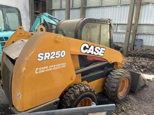 Minicargadora de orugas usada SR250 de 0.6 toneladas, máquina compacta hidráulica de alta calidad con cargador frontal - Product Image 4