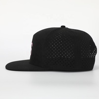 Chapeau noir à 7 panneaux avec Logo en PVC, Gorras en Polyester de haute qualité, casquette de Snapback Hip Hop à bord plat découpé au Laser, vente en gros