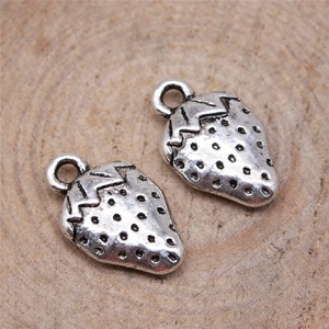 Breloque fraise à pois 17x10mm en alliage <span class=keywords><strong>de</strong></span> zinc argent antique, pendentif pour <span class=keywords><strong>pot</strong></span> <span class=keywords><strong>de</strong></span> <span class=keywords><strong>confiture</strong></span>, emballage cadeau - Product Image 2