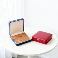 Boîte de rangement pour bijoux en cuir PU de luxe, doublure en velours doux, garde les bagues, colliers et boucles d'oreilles bien organisés et protégés pour une utilisation quotidienne