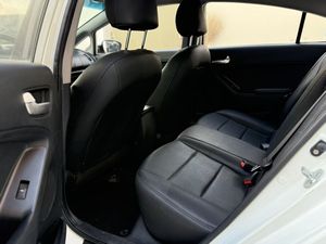 <span class=keywords><strong>Kia</strong></span> K3 del 2016 con cambio automatico 6AT, benzina, sedili in pelle usati, telecamera posteriore, pneumatici R18, guida a sinistra - Product Image 4