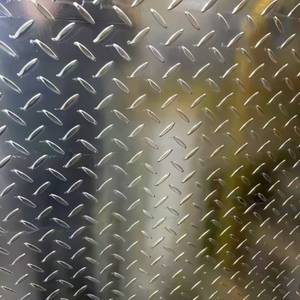 Lámina <span class=keywords><strong>de</strong></span> Acero Galvanizado con Alto Contenido <span class=keywords><strong>de</strong></span> Zinc, Patrón <span class=keywords><strong>de</strong></span> <span class=keywords><strong>Lentejas</strong></span>, Antideslizante y Antioxidante para Aplicaciones en Almacenes, Fábricas e Ingeniería - Product Image 4