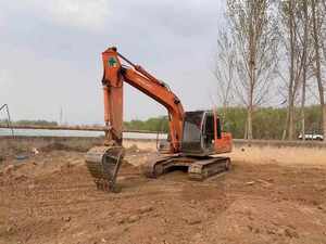 Excavatrice sur pneus d'occasion à bas prix, Hitachi ZX130H d'origine, modèle ZX130H-5A avec système hydraulique, en stock - Product Image 6