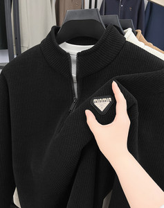 Suéter de Punto Grueso Personalizado OEM de Alta Calidad, Moderno, Holgado, Estilo Urbano, Reactivo al Calor, con Cierre Termocrómico en el Cuello para Hombre - Product Image 4