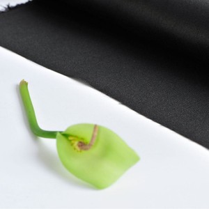 Tela de Fibra de Carbono Stc1000 70-80g Negra, Uso Industrial, Resistente a Altas Temperaturas, Resistente a Químicos, Material Ignífugo - Product Image 3