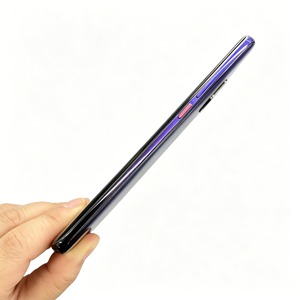 <span class=keywords><strong>Mate</strong></span> <span class=keywords><strong>20</strong></span> <span class=keywords><strong>Pro</strong></span> Blu 8+128GB Schermo OLED da 6,39 Pollici con Notch, Alimentato da Processore Kirin 980, Supporta la Ricarica Wireless - Product Image 5
