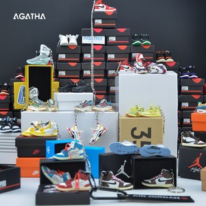 Wholesale PVC Basketball AJ Key Ring Set with Box and Bag Mini Sneaker 3d Jordan Shoe Keychains Bulk