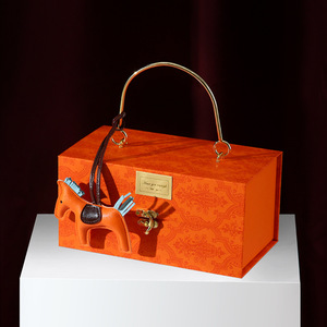 Luxury Skincare Packaging Set Custom <b>Empty</b> <b>Gift</b> <b>Box</b> with Handle Premium OEM/ODM Cosmetic <b>Gift</b> <b>Box</b> <b>for</b> Brands - Product Image 3