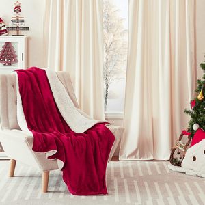 Red Fleece Blanket <strong>Christmas</strong> <strong>Throw</strong>, Super Soft Fluffy Thick Sherpa Warm Blankets for Winter - Product Image 2