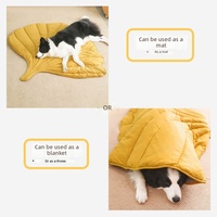Tapis pour animaux de compagnie en polyester respirant et chaud à motif de feuilles créatif, extra-large, universel, épaissi, lavable en machine, pour toutes les saisons