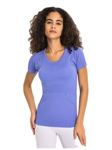 Camiseta Deportiva de Manga Corta y Cuello Redondo para Mujer, Corte Ajustado, Transpirable, 100% Algodón, Secado Rápido, para Yoga y Running, con Logotipo Personalizado - Product Image 3