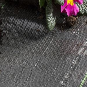 Tapis de couverture de <span class=keywords><strong>sol</strong></span> en PP de couleur blanche pour serre en verre ou en plastique à l'intérieur du contrôle des mauvaises herbes et reflète la lumière Largeur de 1 à 6m - Product Image 6