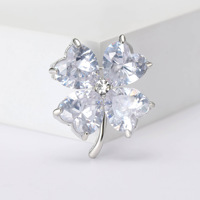 Bijoux de mode couleur personnalisée cristal trèfle à quatre feuilles broche broches pour femmes décoration de vêtement