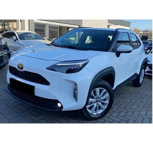 Coche usado limpio 2025 <span class=keywords><strong>Toyota</strong></span> YarisS <span class=keywords><strong>Cross</strong></span> Comfort 1,5 Hybrid SUV listo para usar, sin accidentes listo para enviar a todo el mundo - Product Image 1