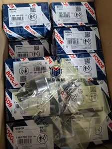 Iniettore Common Rail Originale <span class=keywords><strong>per</strong></span> Motori Diesel, Pompa di Iniezione con Valvola e Sensore <span class=keywords><strong>per</strong></span> <span class=keywords><strong>Ricambi</strong></span> Motori Industriali <span class=keywords><strong>Bosch</strong></span> - Product Image 5