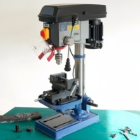 Machine à percer sur colonne avec table rotative à 360 degrés, équipement d'atelier pour perçage multi-angles
