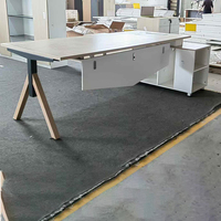 Bureau de direction en forme de L en bois de couleur personnalisée, design moderne et simple LIWEI, table de PDG, design ergonomique, anti-rayures
