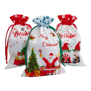 Sac cadeau à cordon avec motif Père Noël, décoration de Noël, emballage cadeau - Product Image 1