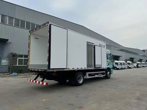Shacman Shaanxi 4*2 <b>12</b> Ton Euro 6 New Diesel Automatic Refrigerated Truck for Fish Seafood Transportation - Product Image 3