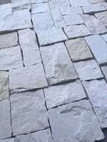 Revêtement mural en pierre de quartzite blanche de style européen pour villa extérieure, pierres de parement, carreaux muraux, pierre empilée, fabrication de marbre fendu