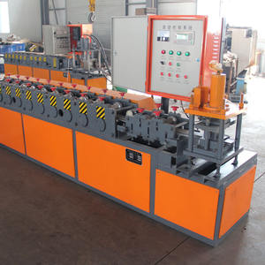 Máquina de fabricación de listones metálicos CNC para puertas de garaje, máquina de fabricación de puertas de acero, obturador y Marco - Product Image 2