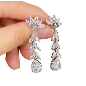Orecchini Pendenti a Goccia con Cristalli e Nappine Lunghe per Donne, Accessori Geometrici per Uso Quotidiano e Feste - Product Image 5