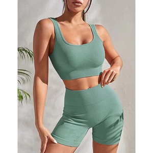 Ensembles de yoga écologiques pour femmes OEM, 2 pièces, haut court à col carré, short de cycliste taille haute, vêtements de yoga sans couture - Product Image 5