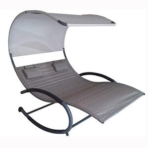 Chaise longue double d'extérieur pour patio, jardin, pelouse avec pare-soleil et roues, noire - Product Image 3