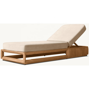 Conjunto de Chaise Longue de Teca Moderna Hecha a Mano con Contorno Recortado Abierto, Borde Biselado y Asiento Acolchado para Todo Clima - Product Image 1