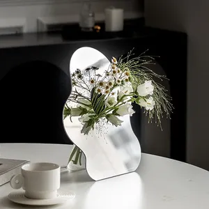 Акриловая прозрачная зеркальная декоративная ваза для декора