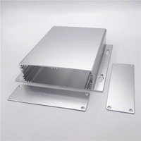 Boîtier en aluminium sur mesure de 155 mm (150*38 mm) avec oreilles de montage à bride fendue pour fixation murale