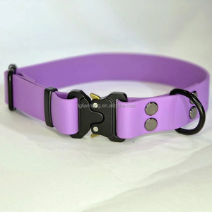 Venta al por mayor Collar de perro táctico de China Hecho de correas de poliéster patentadas con hebilla de <span class=keywords><strong>COBRA</strong></span> Patrón sólido Estilo clásico - Product Image 1