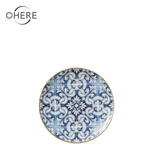 Commercio all'ingrosso di cerimonia nuziale decorativa <span class=keywords><strong>piatti</strong></span> blu modello di Fiore bone china <span class=keywords><strong>piatti</strong></span> in porcellana con bordo in oro stock in uzbekistan - Product Image 5