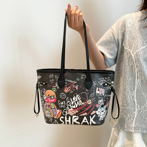 Nouveauté Été 2026 : Sacs <span class=keywords><strong>fourre</strong></span>-<span class=keywords><strong>tout</strong></span> tendance en cuir PU pour <span class=keywords><strong>femme</strong></span> avec imprimé dessin animé - Product Image 6